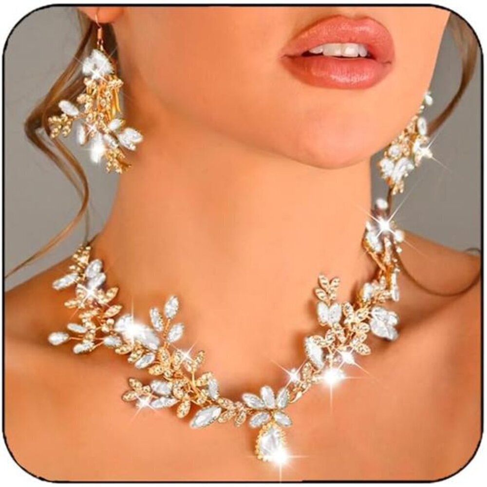 Sparkling Floral Crystal Necklace and Earring Set – Elegant Bridal or Formal
